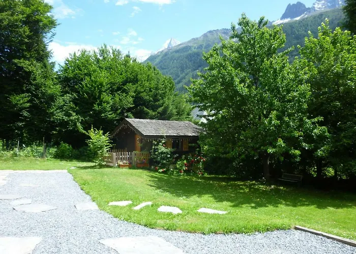 Alpine Rose Chalet *