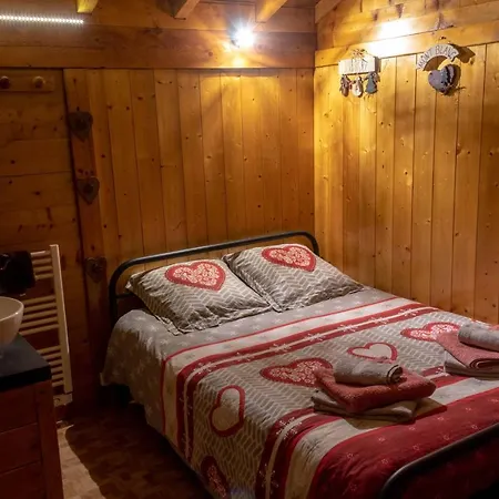 Alpine Rose Chalet *